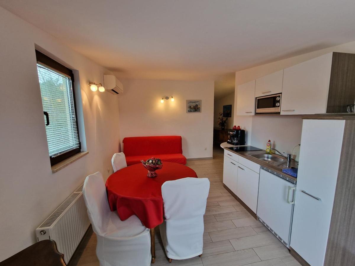 Keser Apartments Rovinj Buitenkant foto