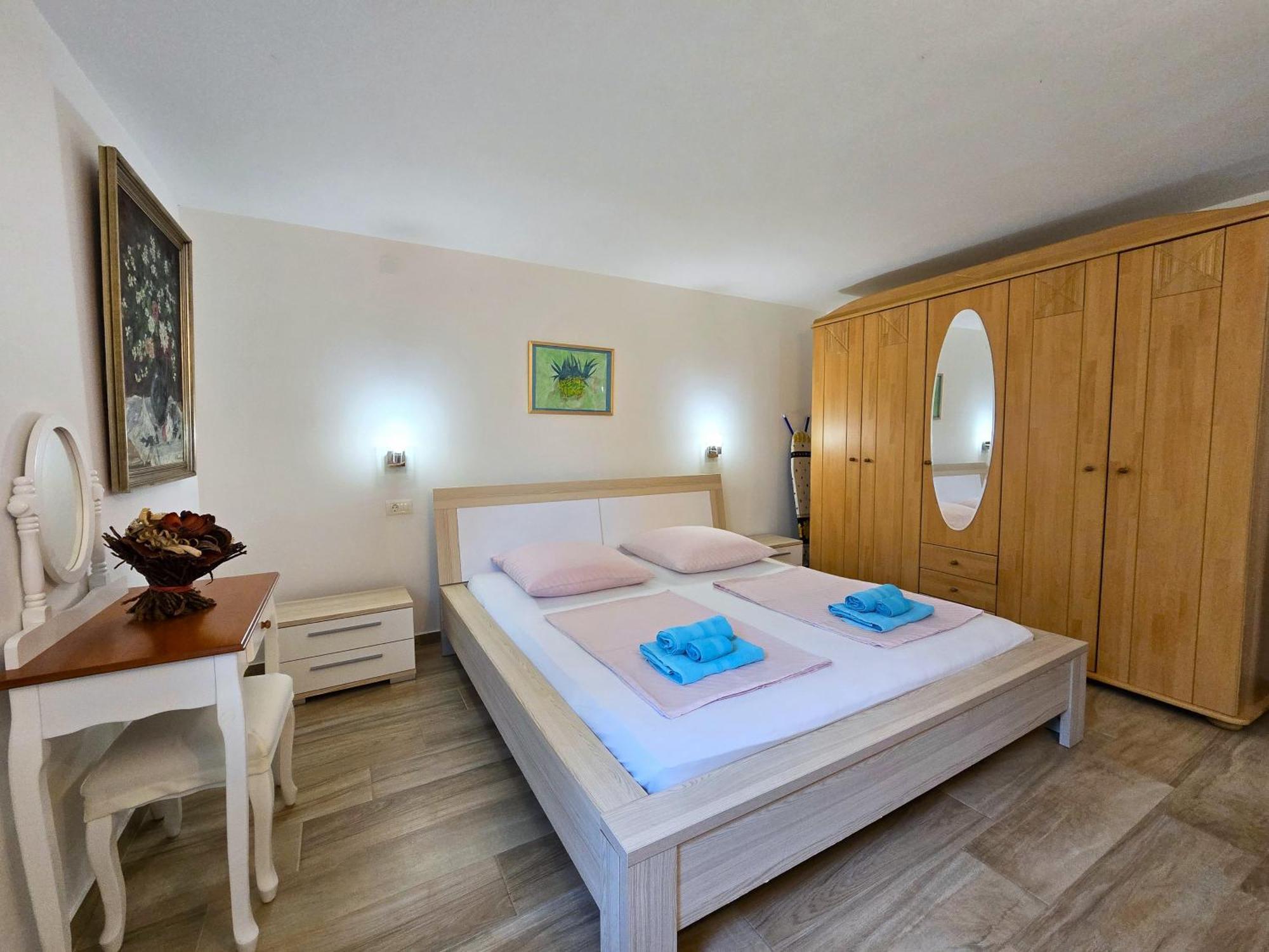 Keser Apartments Rovinj Buitenkant foto